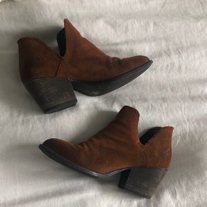 Steve Madden brown/Orange booties